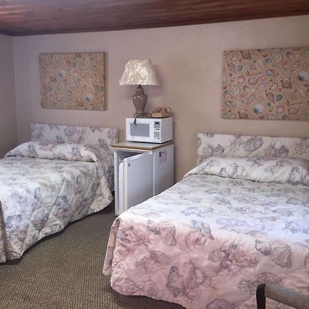 Captain'S Cove Motel 오크 아일랜드 외부 사진
